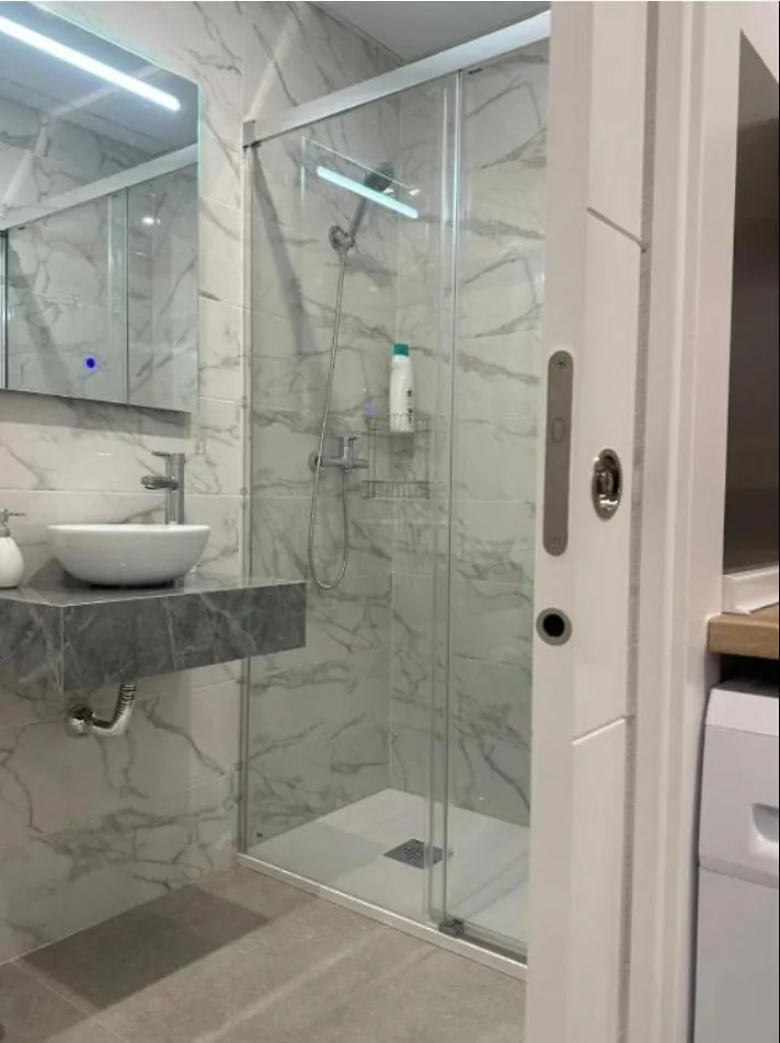 Apartamento Estupendo Piso A 5 Min De La Estacion De Bus Y Tren Maria Zambrano Málaga