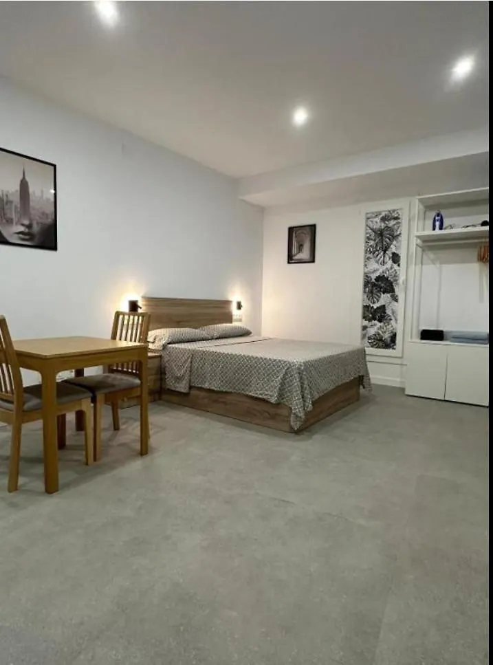 Estupendo Piso A 5 Min De La Estacion De Bus Y Tren Maria Zambrano Apartment Malaga Spain