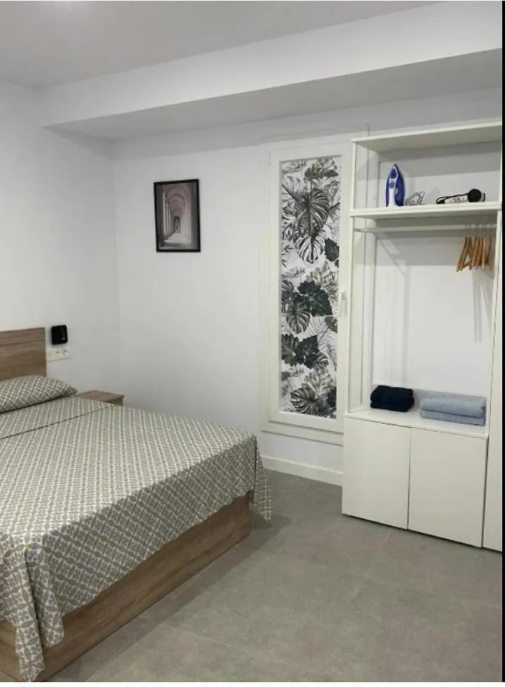 Estupendo Piso A 5 Min De La Estacion De Bus Y Tren Maria Zambrano Apartment Malaga 0*,  Spain