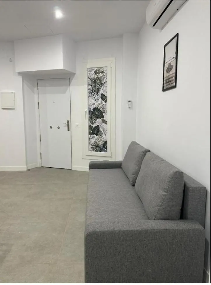 Estupendo Piso A 5 Min De La Estacion De Bus Y Tren Maria Zambrano Apartment Malaga 0*,