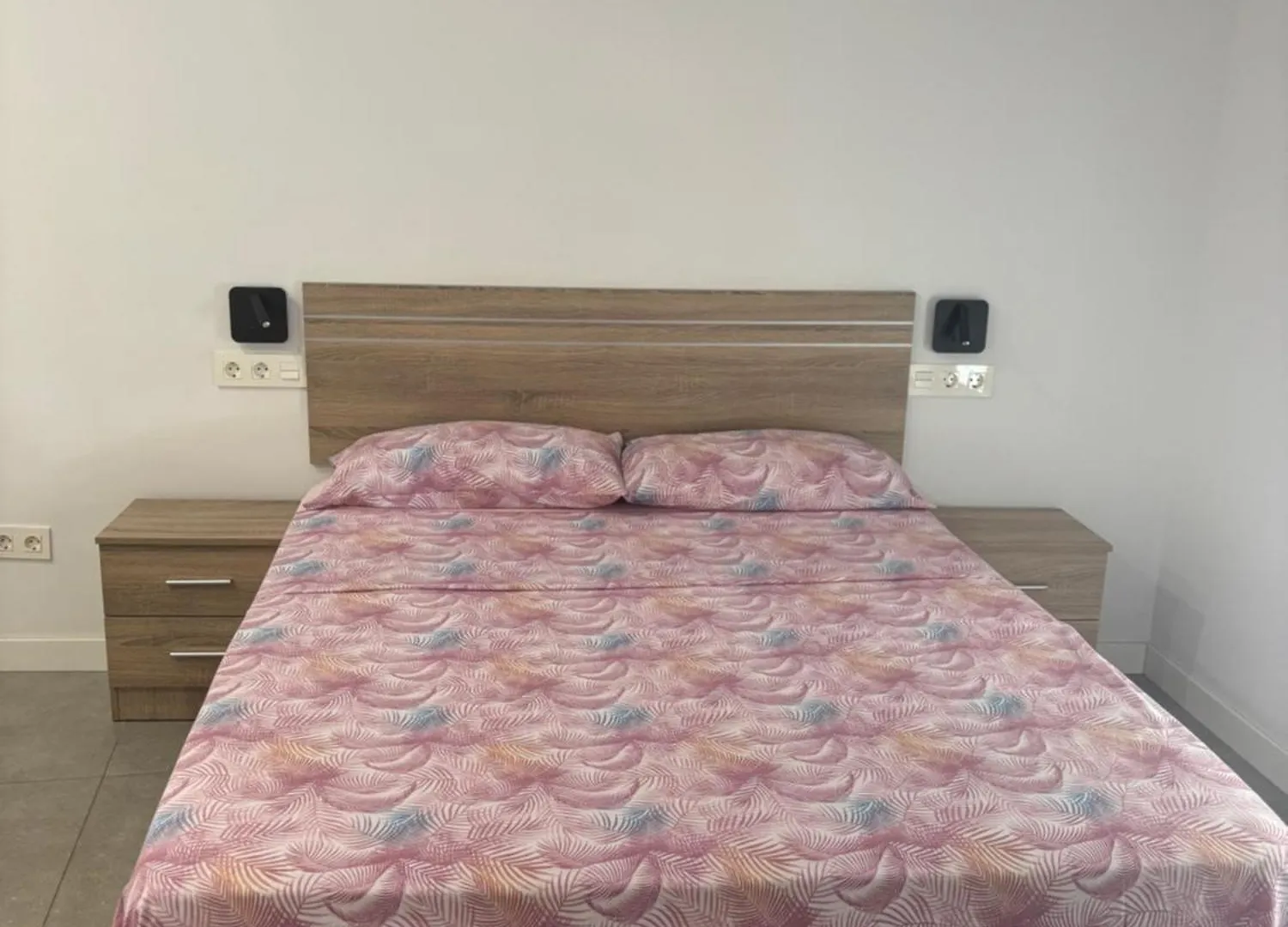 Estupendo Piso A 5 Min De La Estacion De Bus Y Tren Maria Zambrano Apartment Malaga